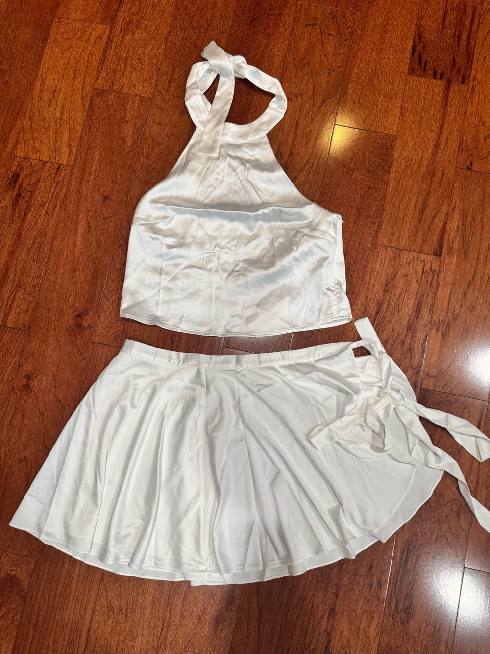 Commense White Satin Halter Neck Top & Mini Skirt Set Size M NWT